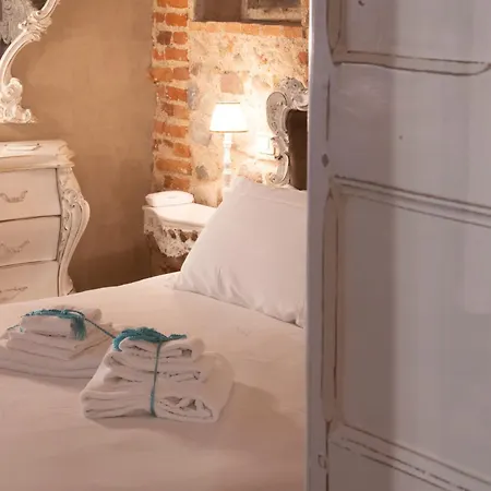 Regia Rosetta - Royal Borghetto Bed & Breakfast