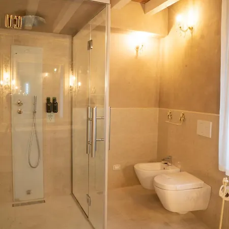 Regia Rosetta - Royal Borghetto Bed & Breakfast 3*