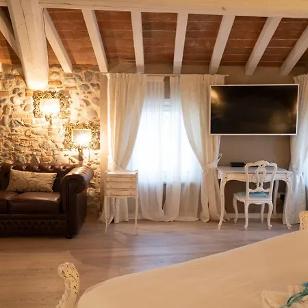 Regia Rosetta - Royal Borghetto Bed & Breakfast 3*