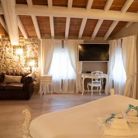 Bed & Breakfast Regia Rosetta - Royal Borghetto 3*