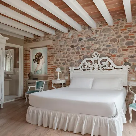 Regia Rosetta - Royal Borghetto Bed & Breakfast