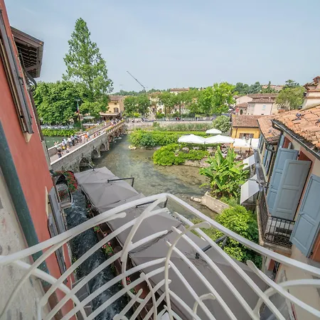 Alojamento de Acomodação e Pequeno-almoço Regia Rosetta - Royal Borghetto 4*