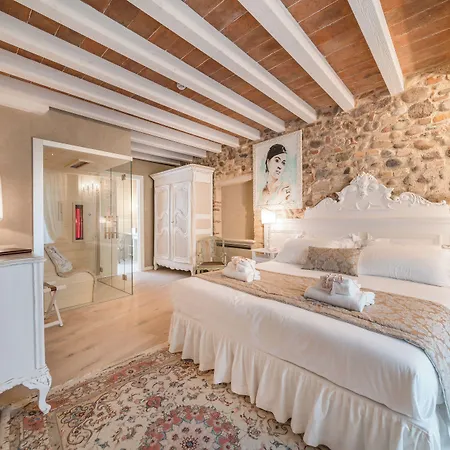 Alojamento de Acomodação e Pequeno-almoço Regia Rosetta - Royal Borghetto 4*