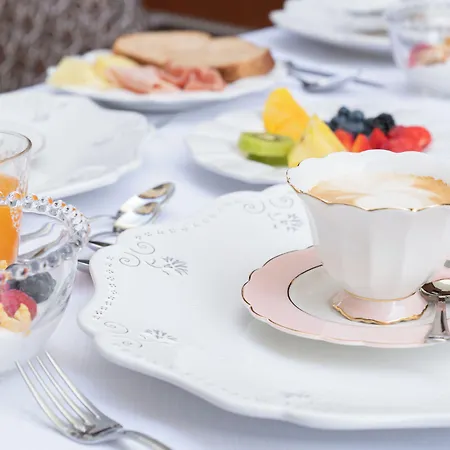 Regia Rosetta - Royal Borghetto Bed & Breakfast 4*