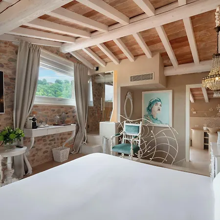Regia Rosetta - Royal Borghetto Bed & Breakfast